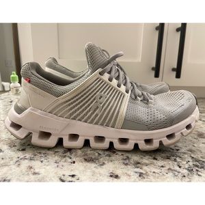 On Cloudtec Helion womens size 6